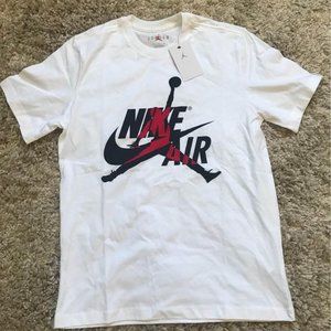 Nike Air Men’s Tees size Medium - New